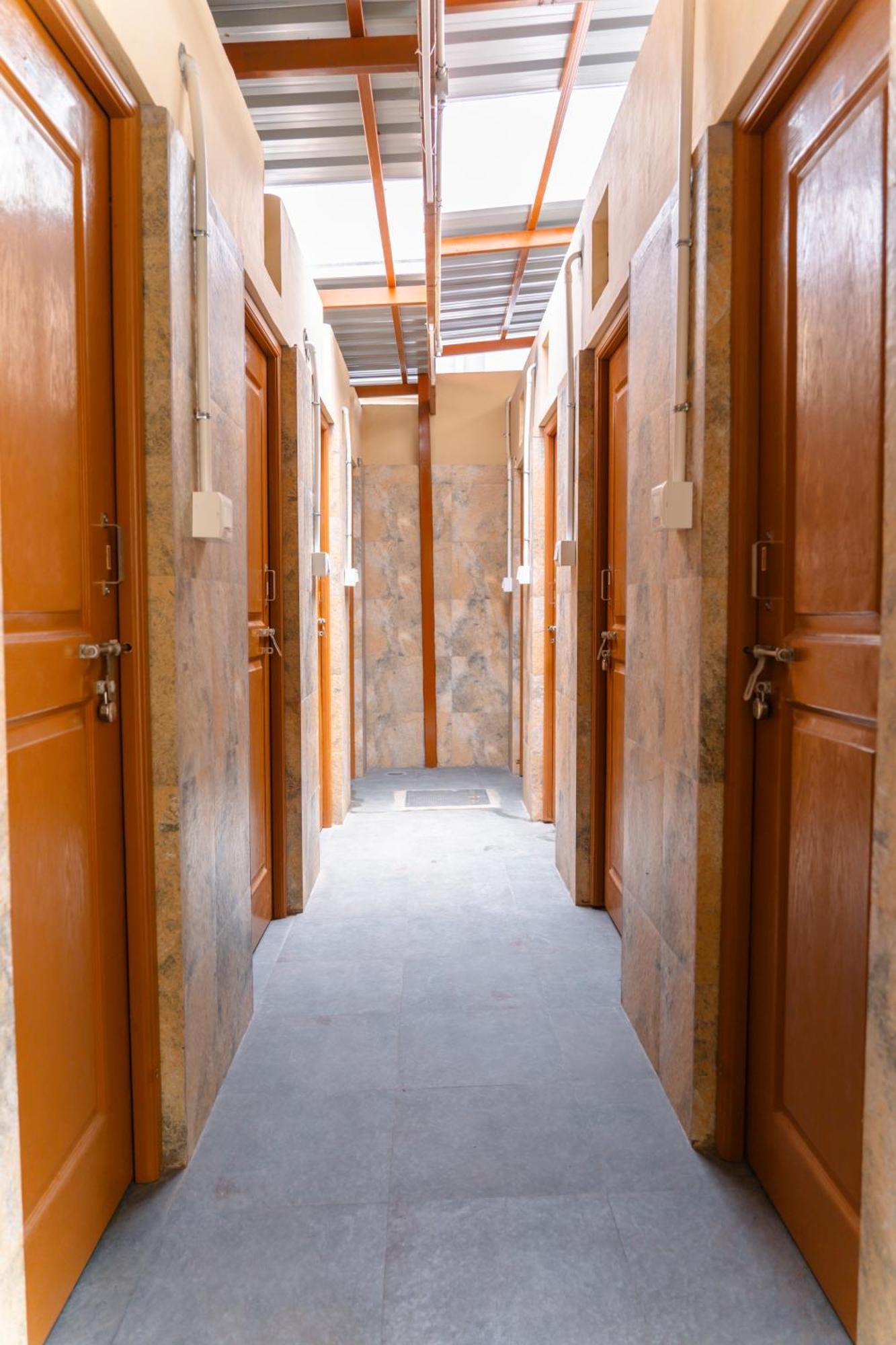 Leo Vishroam Hostel Mysore Exterior photo
